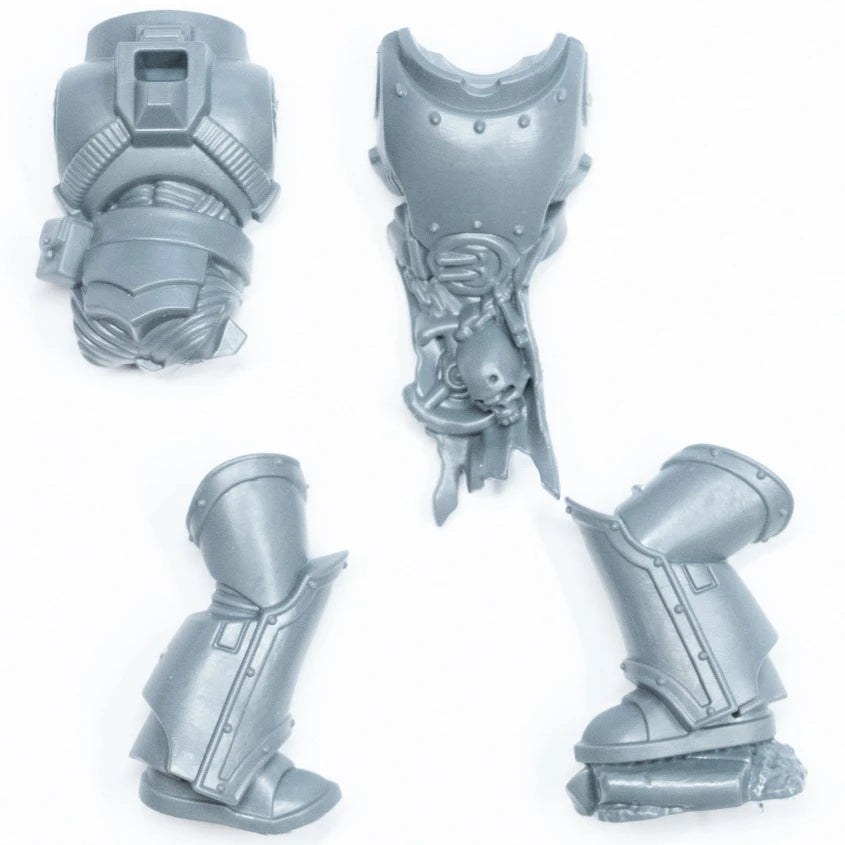 Warhammer 40K Chaos Space Marines Red Corsairs Raiders Legs and Torso D Bits