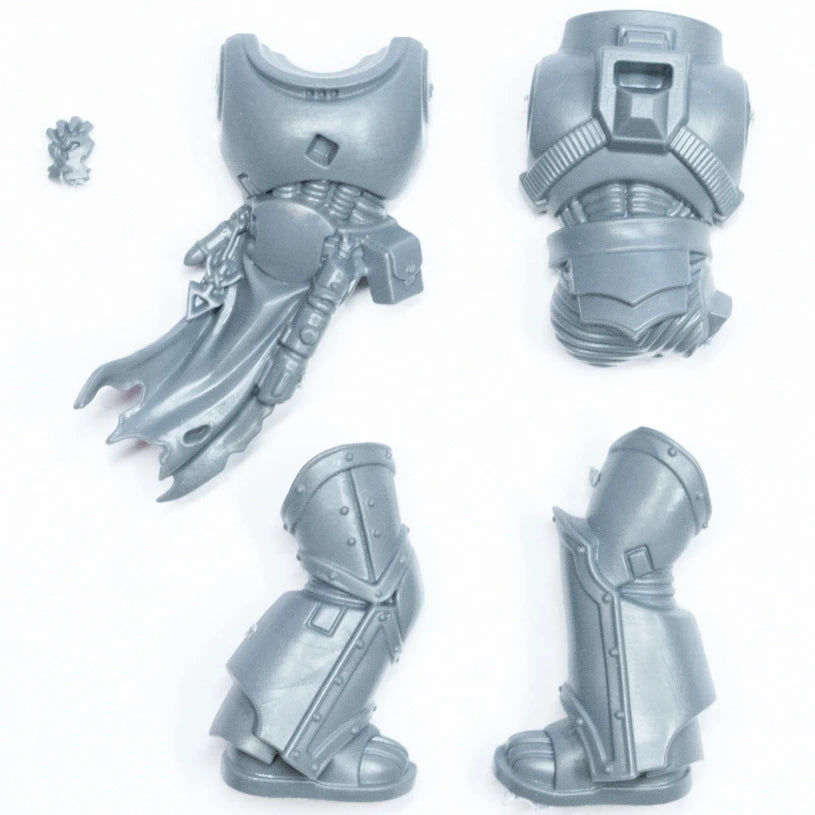 Warhammer 40K Chaos Space Marines Red Corsairs Raiders Legs and Torso E Bits