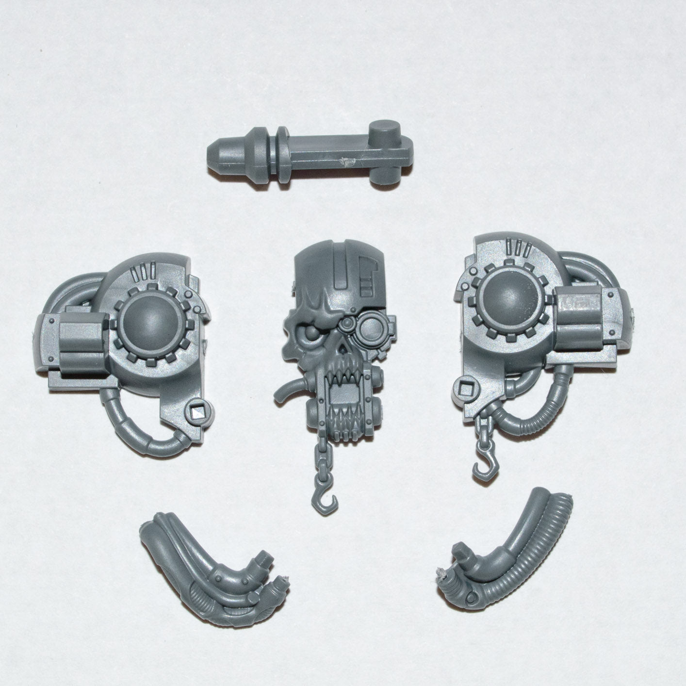 Chaos Knights Knight Ruinator Head - Warhammer - Authentic Sprue