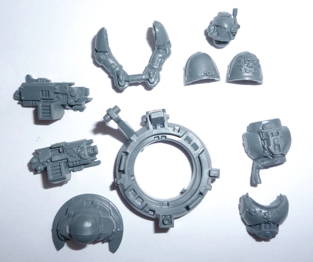 Warhammer 40K Space Marines Land Raider Crusader Gunner Bits Bitz